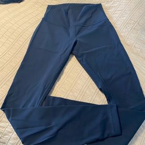 NWOT Wonder Under lululemon size 6